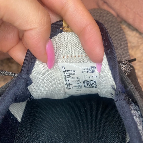 New Balance Shoes - Picture 2 of 2